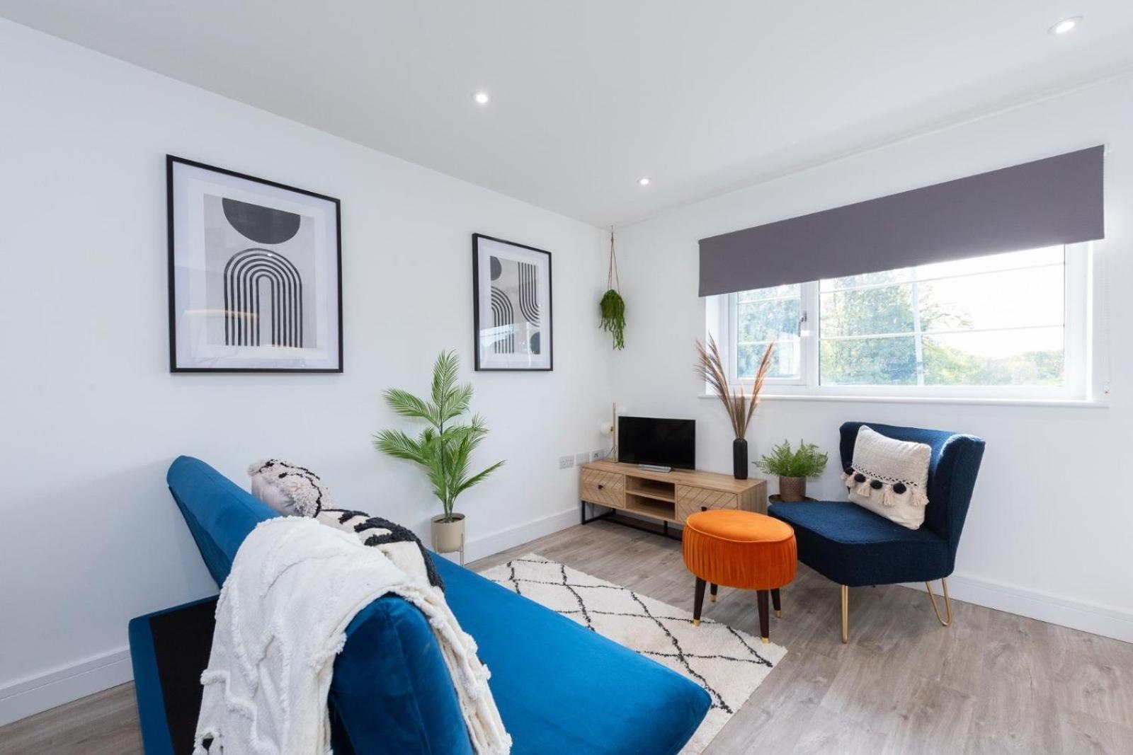 Shottery Bridge House Apartments - Free Parking מראה חיצוני תמונה