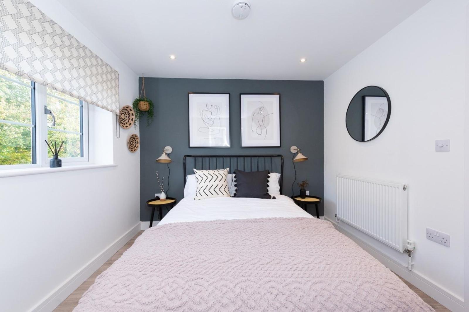 Shottery Bridge House Apartments - Free Parking מראה חיצוני תמונה